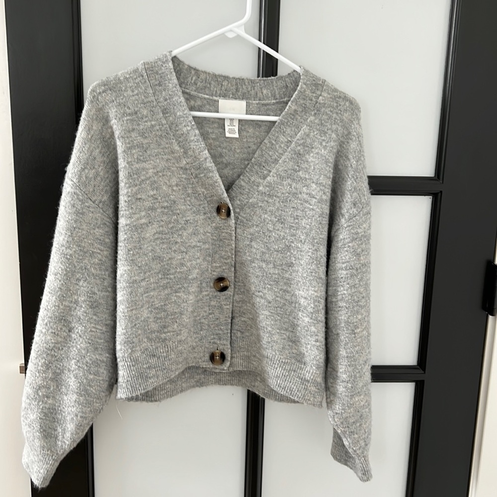 HM cardigan size M